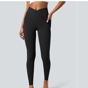 SoftlyZero Crossover Pocket Plain Leggings- UPF50+